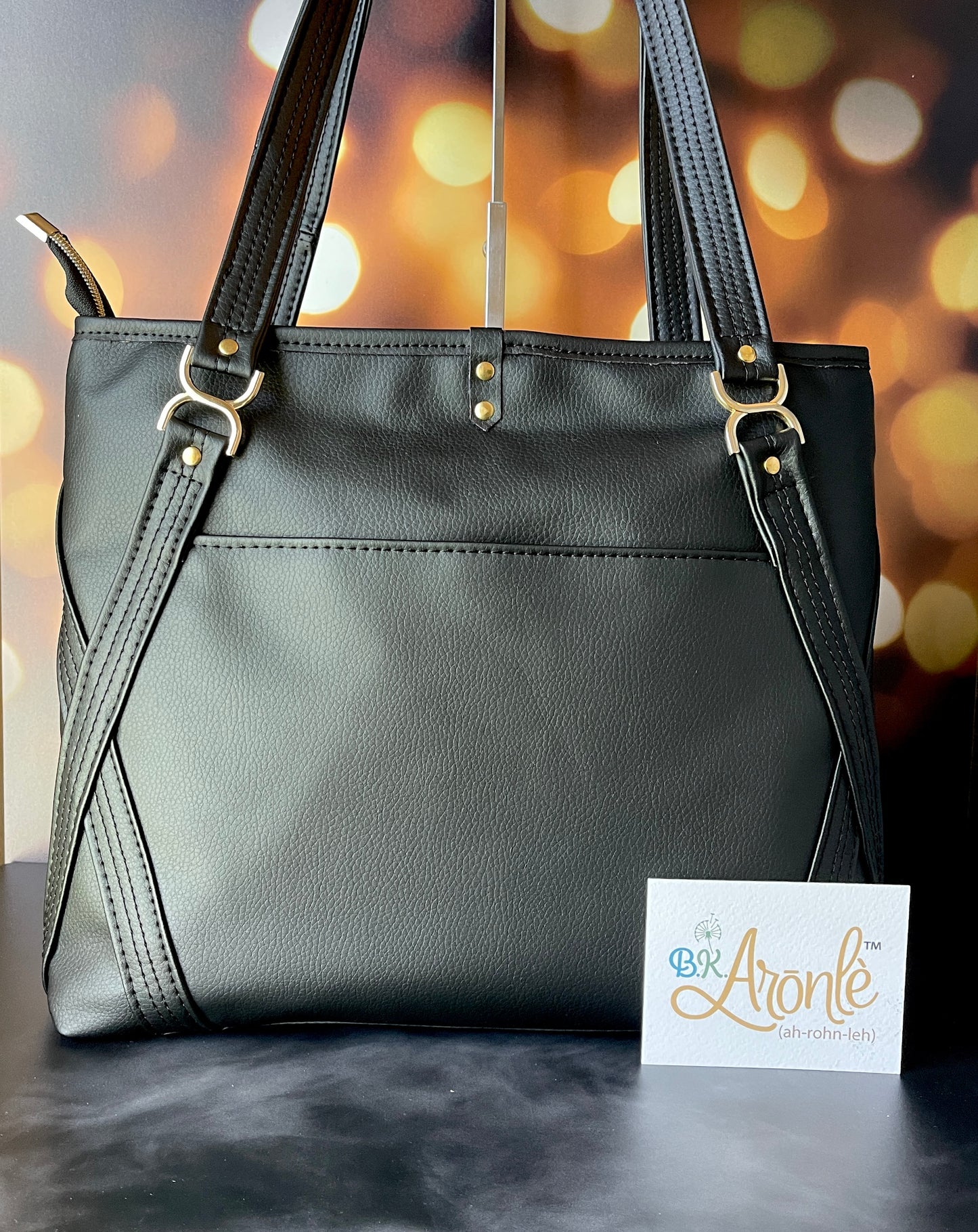 Tote Style Handbag with criss cross handles